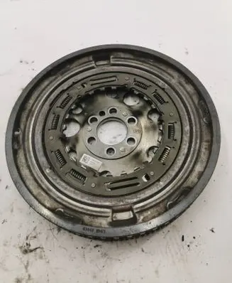 Renault Twingo III Flywheel 123101313R TD6126