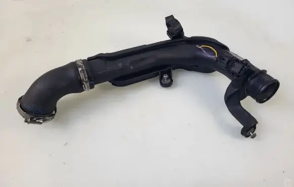Volkswagen Golf VI Intercooler hose/pipe 1K0145770AE 1K0145838AF 03G906051E