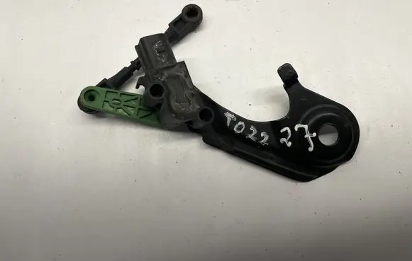 Audi A8 S8 D4 4H Rear air suspension level height sensor 4H0907503