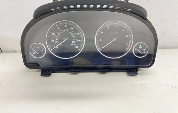 BMW 5 F10 F11 Speedometer (instrument cluster) 25811511 9255587 220705004
