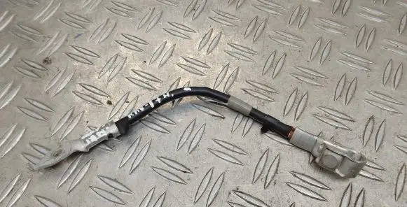Toyota RAV 4 (XA40) Negative earth cable (battery)