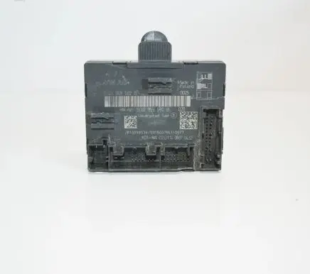 Audi A3 S3 8V Door control unit/module 5Q0959592B