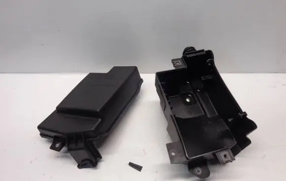 Alfa Romeo 159 Relay mounting block B172B172