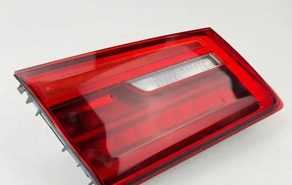 BMW 5 G30 G31 G38 Tailgate rear/tail lights 630341