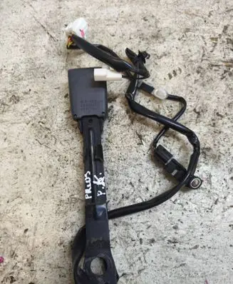 Toyota Prius (XW20) Front seatbelt buckle E034501 1097203 6C13