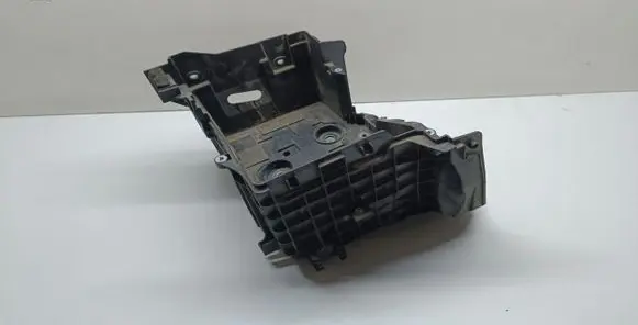 Battery box tray