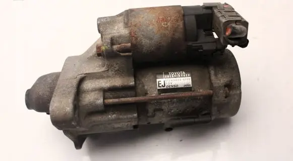 Toyota Yaris Starter motor 281000Y022