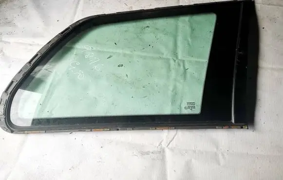 Volvo XC90 Rear side window as2