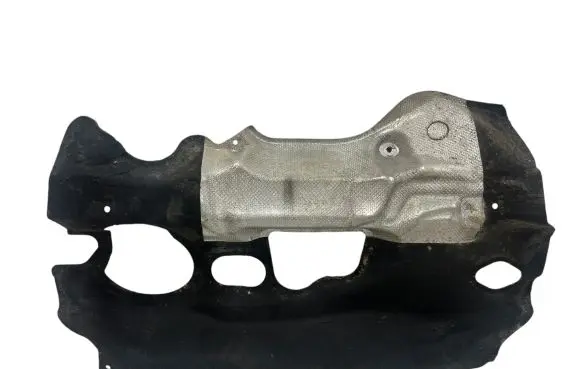 Volvo XC90 Heat shield in engine bay 