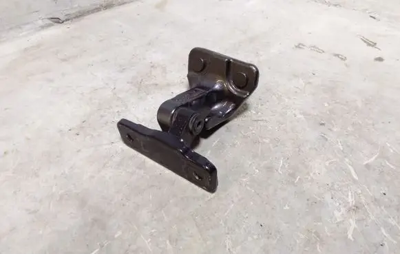 Mercedes-Benz E W213 Rear door upper hinge A047058