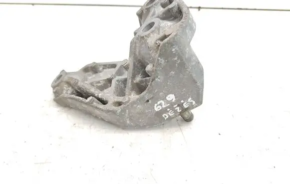 Mazda 2 Gearbox mounting bracket DF7839080