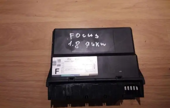 Ford Focus Comfort/convenience module 1S7T15K600FC
