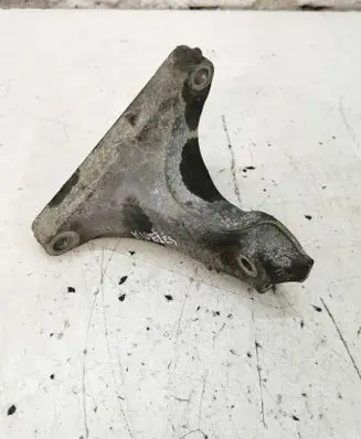 Subaru Outback Gearbox mounting bracket
