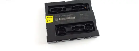 Volkswagen Touareg II Comfort/convenience module 4H0907064AM 4H0907064 5DK01022891
