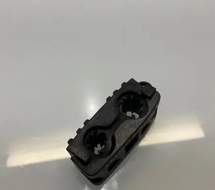 Mercedes-Benz GLK (X204) Fuel filter bracket/mount holder A0019957077 0019957077