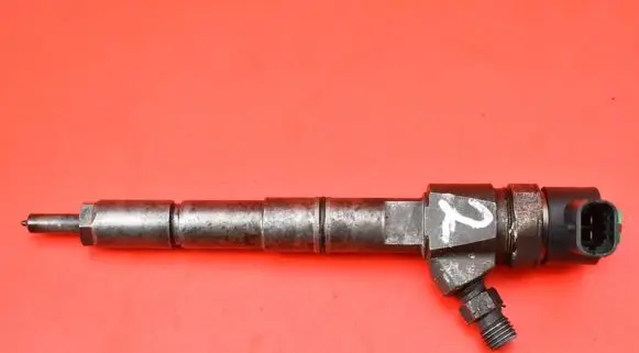 Alfa Romeo 159 Fuel injector 044511021301