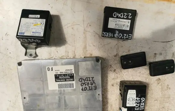 Toyota Corolla E120 E130 Immobilizer control unit/module 897410F010