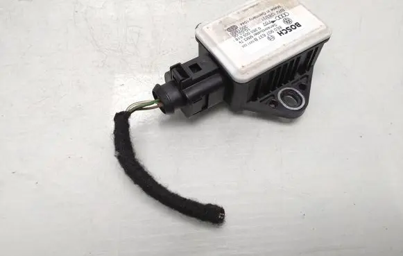 Audi A4 S4 B7 8E 8H ESP acceleration yaw rate sensor 8E0907637B 0265005618