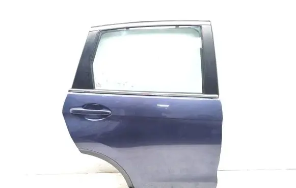 Honda CR-V Rear door