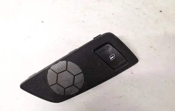 Skoda Octavia Mk2 (1Z) Electric window control switch 1z0959856