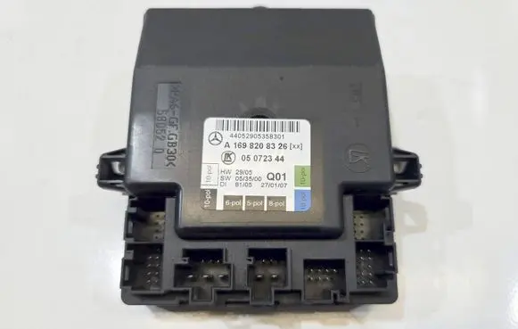 Mercedes-Benz B W245 Door control unit/module A1698208326