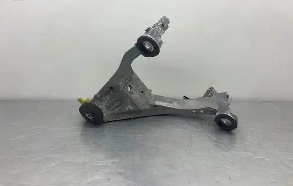 BMW 5 F10 F11 Steering rack mounting bracket 6140829
