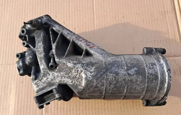 Mercedes-Benz T1 Oil filter mounting bracket 6011841002