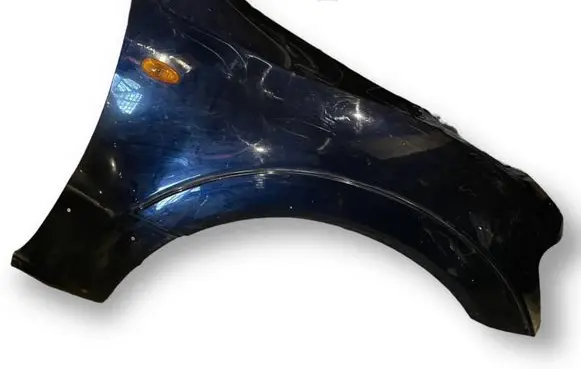 Mitsubishi Pajero Fender