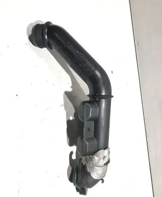 Citroen C4 I Picasso Turbo air intake inlet pipe/hose 9653778480
