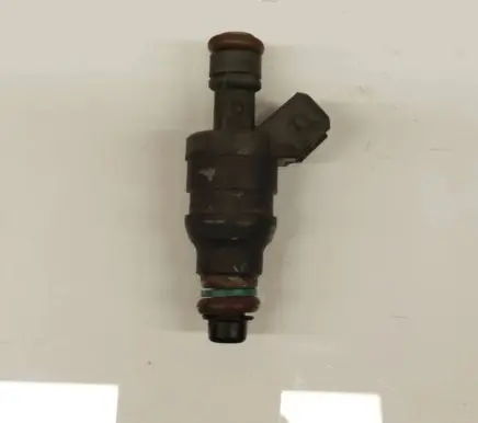Mercedes-Benz E W124 Fuel injector 0000787323 0280155209