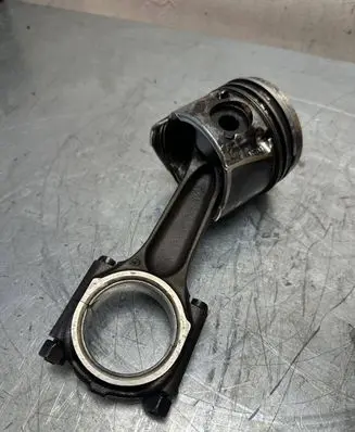 Peugeot 308 Piston with connecting rod HS2RI