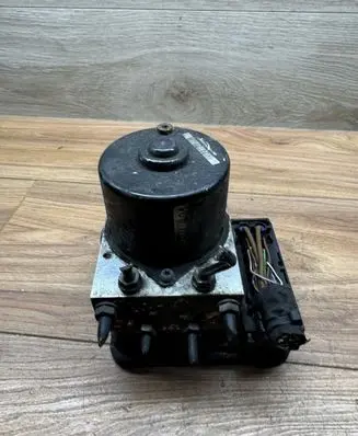 Volkswagen Golf V ABS Pump 1K0907379AC