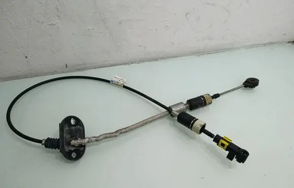 Volvo S80 Gear shift cable linkage 31367929