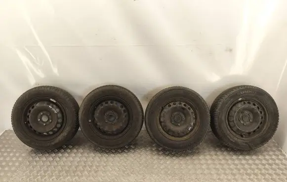 Volkswagen Caddy R15 steel rim