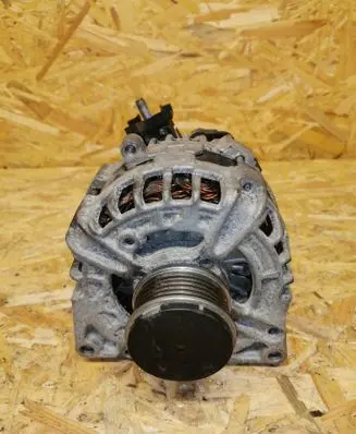 Mercedes-Benz B W246 W242 Generator/alternator A0009063822 0125711043