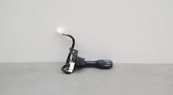 Toyota Prius (XW30) Cruise control switch 18A174