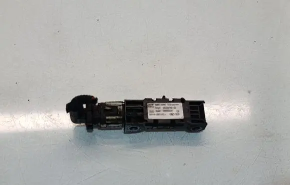Hyundai Tucson JM Airbag deployment crash/impact sensor 959302E000
