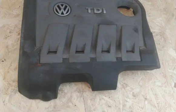 Volkswagen PASSAT B7 Engine cover (trim) 03L103925AA IMPRK1579723