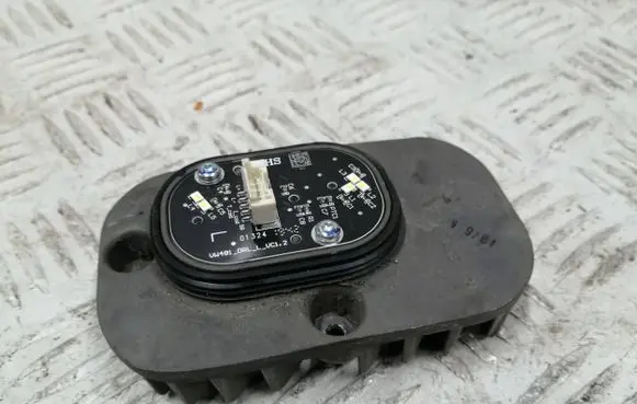 Volkswagen PASSAT B8 LED ballast control module 33163100