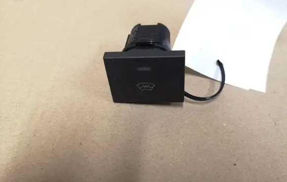 Ford Focus Windscreen/window heater switch 3M5T18K574