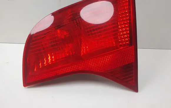 Audi A4 S4 B7 8E 8H Tailgate rear/tail lights 8E9945094