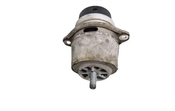 Engine mount bracket