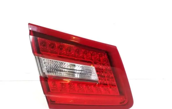 Mercedes-Benz E W212 Tailgate rear/tail lights A2128200964