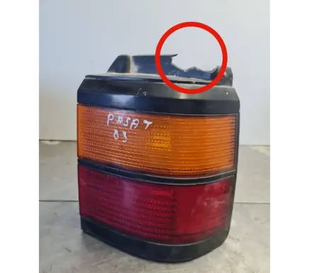 Volkswagen PASSAT B3 Rear/tail lights 333945112