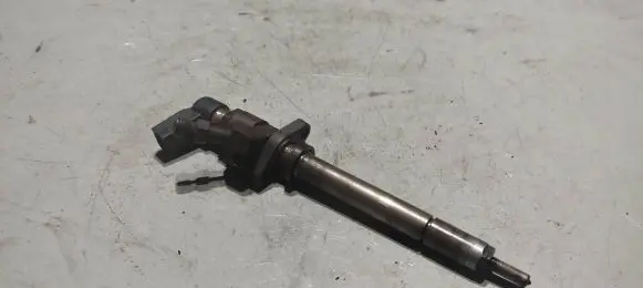 Volvo V50 Fuel injector