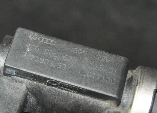 Audi A4 S4 B6 8E 8H Turbo solenoid valve 8E0906628