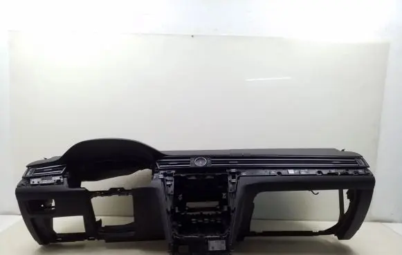 Volkswagen PASSAT B8 Dashboard 3G1857995