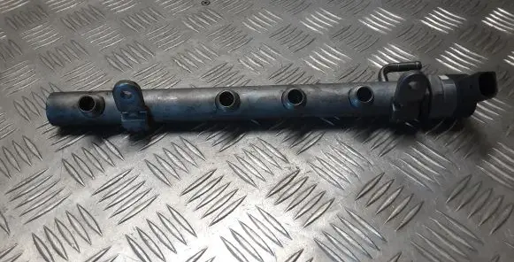 Mercedes-Benz GLE (W166 - C292) Fuel main line pipe A6420703395 A6420700146