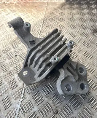 Jeep Cherokee Engine mount bracket P68102283AF