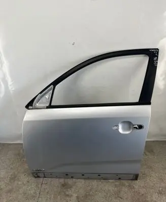 KIA Sorento Front door